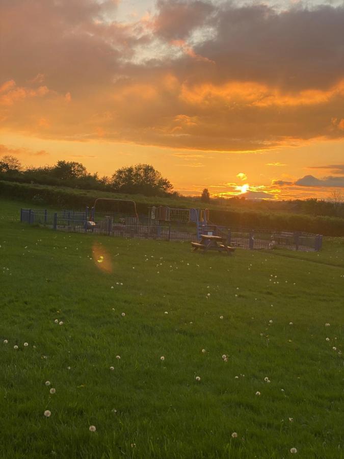 Park View Cottage Liversedge المظهر الخارجي الصورة